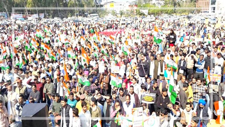 देहरादून के कैंट और धर्मपुर विधानसभा क्षेत्रों में बेरोजगारी, महंगाई और जनसमस्याओं को लेकर निकाली गई कांग्रेस की उत्तराखंड न्याय यात्रा