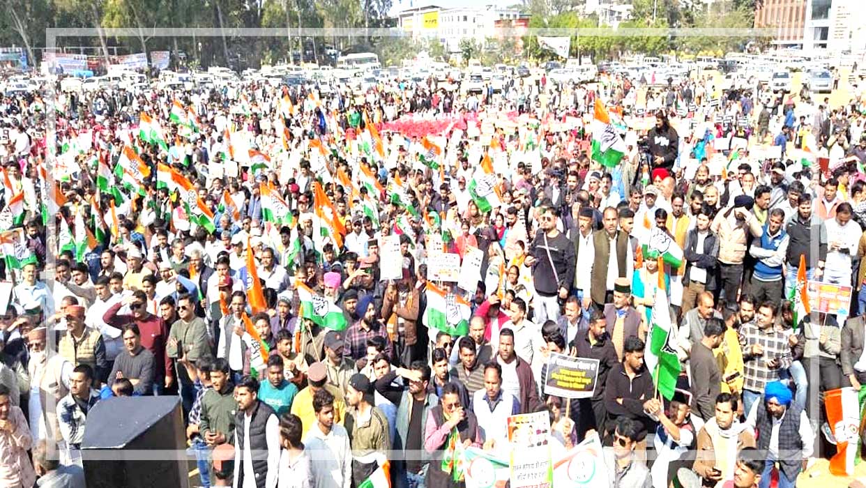 देहरादून के कैंट और धर्मपुर विधानसभा क्षेत्रों में बेरोजगारी, महंगाई और जनसमस्याओं को लेकर निकाली गई कांग्रेस की उत्तराखंड न्याय यात्रा